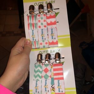 Brand new pacifier clips (pack of 6)